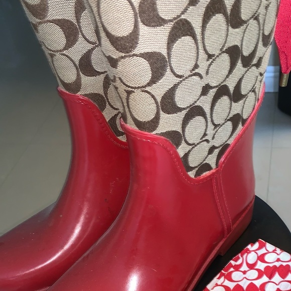 Coach rain boots with matching headband - Picture 2 of 7